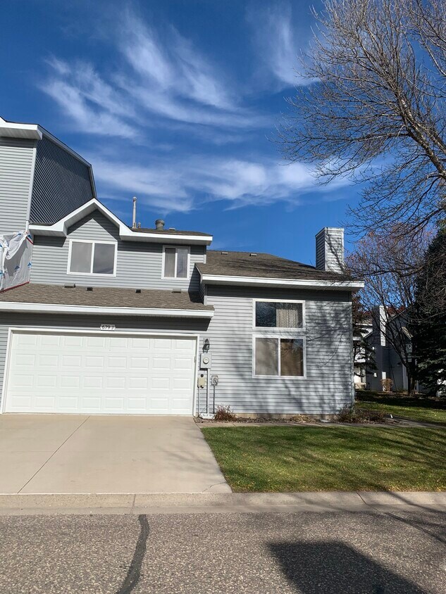 Foto principal - 679 Woodduck Dr