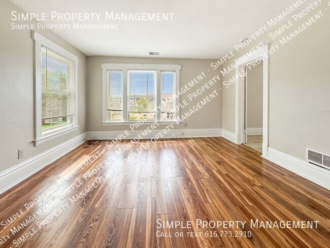Foto del edificio - 1036 Lafayette Ave NE