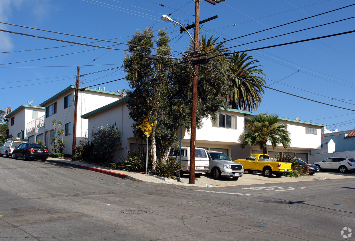 Primary Photo - 201-205 Loma Vista St
