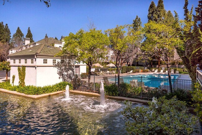 Foto del edificio - 450 Navaro Way