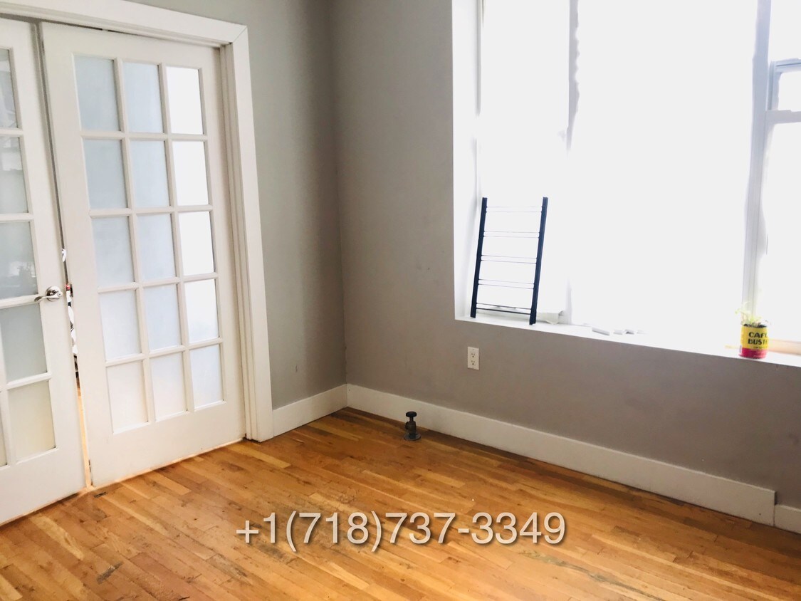 Primary Photo - 2785 E 15th St