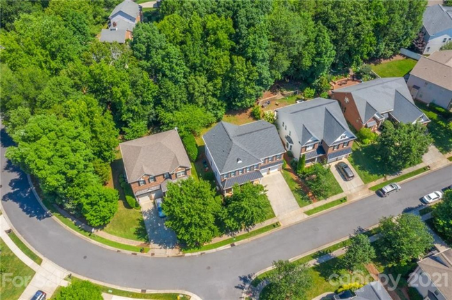 Building Photo - 8022 Lansford Rd