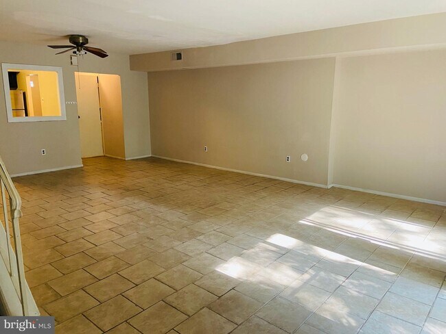 Building Photo - 21 Cavendish Dr