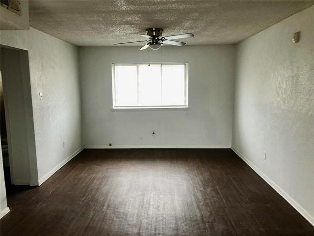Building Photo - 924 Irene Dr