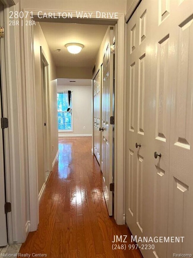 Foto del edificio - 28071 Carlton Way Dr
