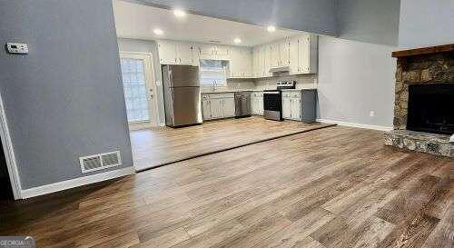 Building Photo - 360 Bellemeade Dr SW