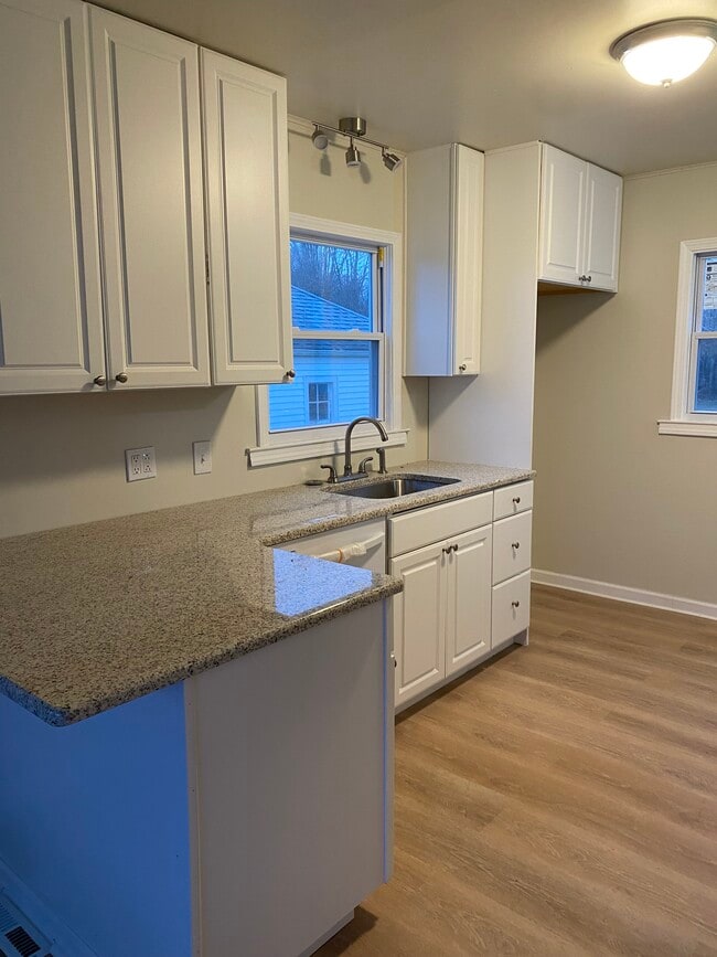 5600 Davison Rd, Clarence, NY 14031 House Rental in Clarence, NY