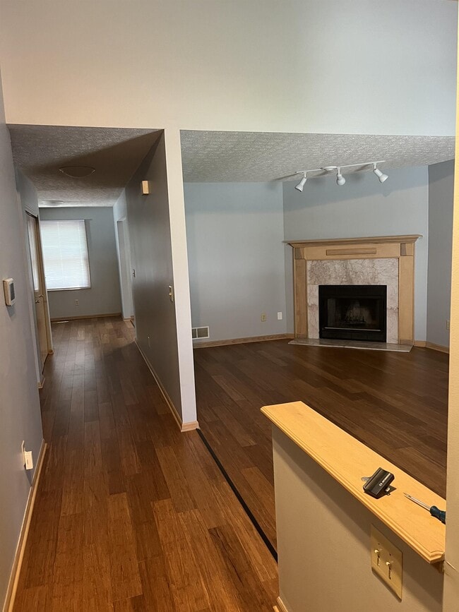 Building Photo - 8310 Talia Ct