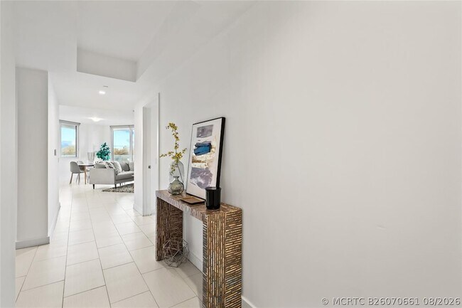 Foto del edificio - 4250 Biscayne Blvd