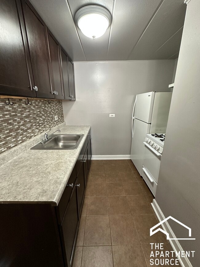 Foto del edificio - 9620 Ivanhoe Ave