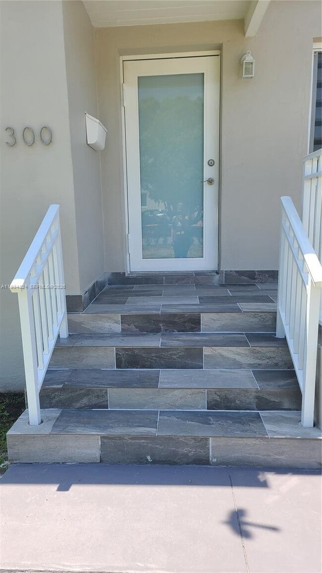 Building Photo - 6300 SW 21st St