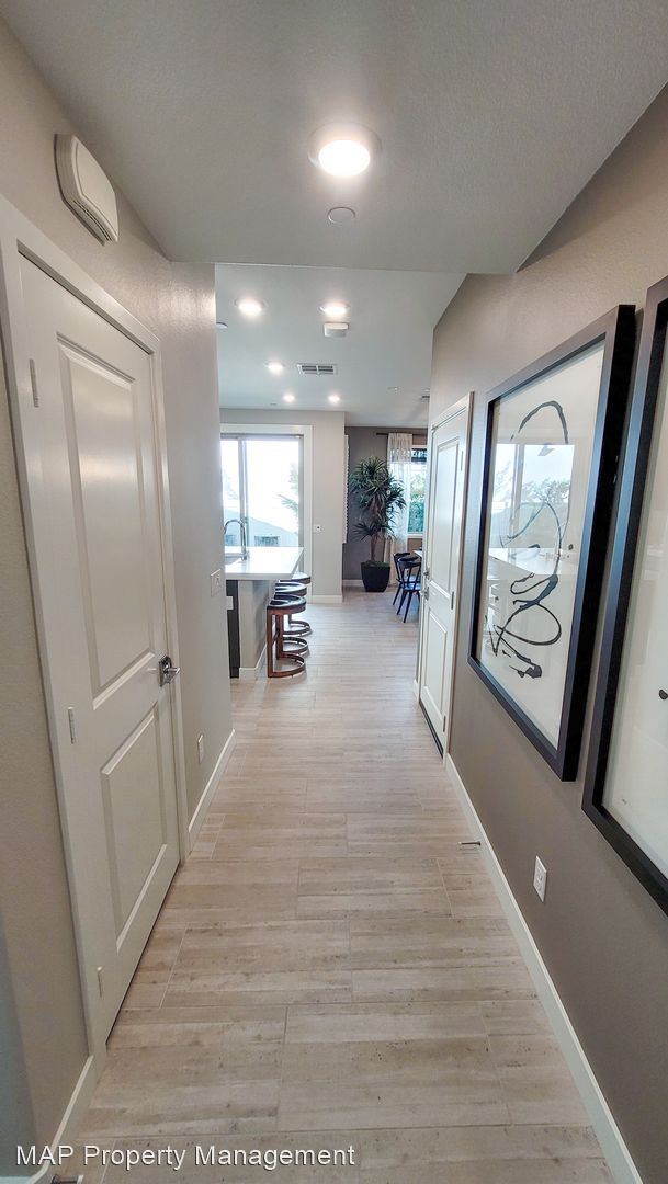 Building Photo - 3 br, 2.5 bath House - 11862 Harvest Drive