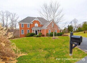Building Photo - 1460 Brentwood Way