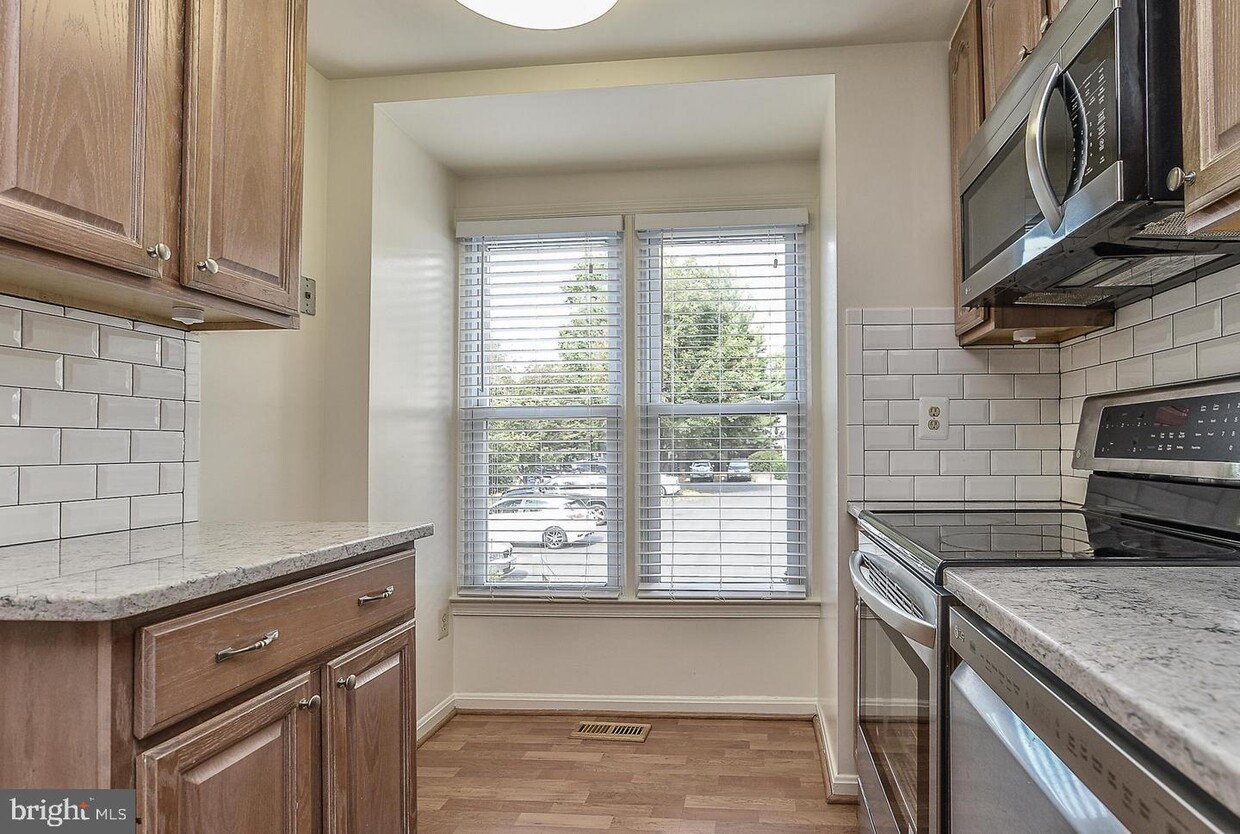 11293 Silentwood Ln, Reston, VA 20191 Townhome Rentals in Reston VA