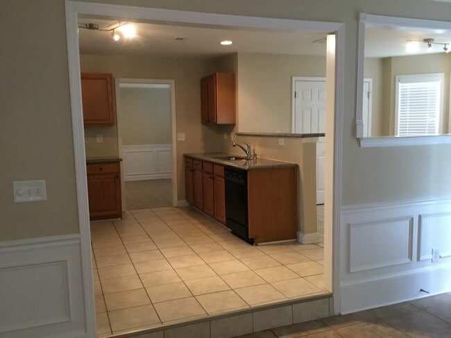 Building Photo - 5622 Falls Ridge Ln