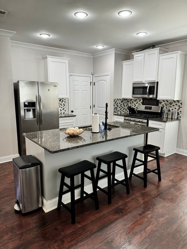 Kitchen - 4995 Jack Dr