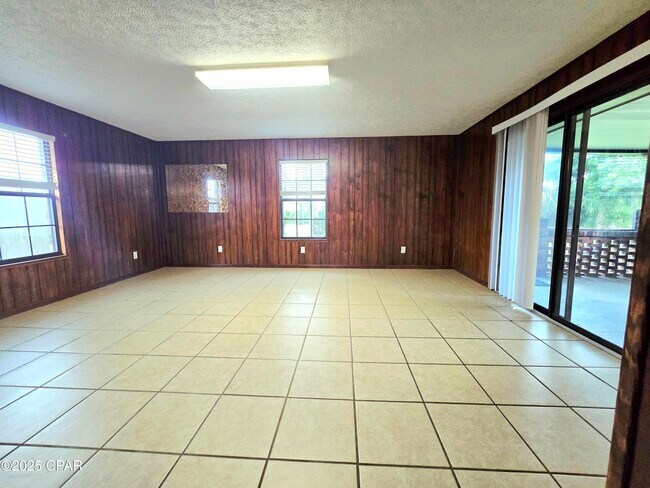 Foto del edificio - 5224 Park St