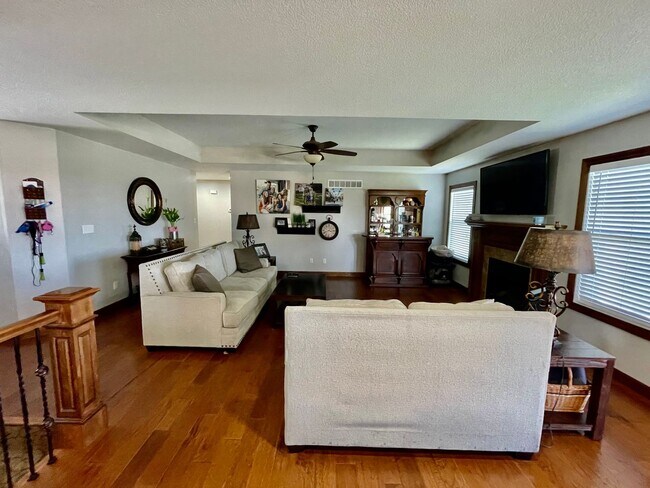 Foto del edificio - Executive Level Rental on the West Side of...