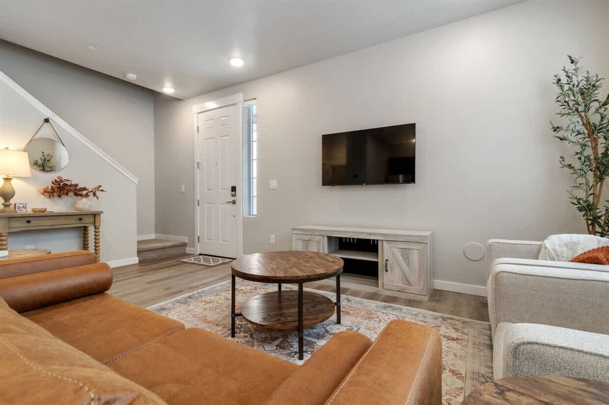 Foto principal - 17065 N Hounslow Wy