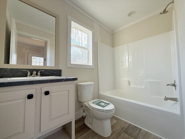 Foto del edificio - 719 Peyton Rd