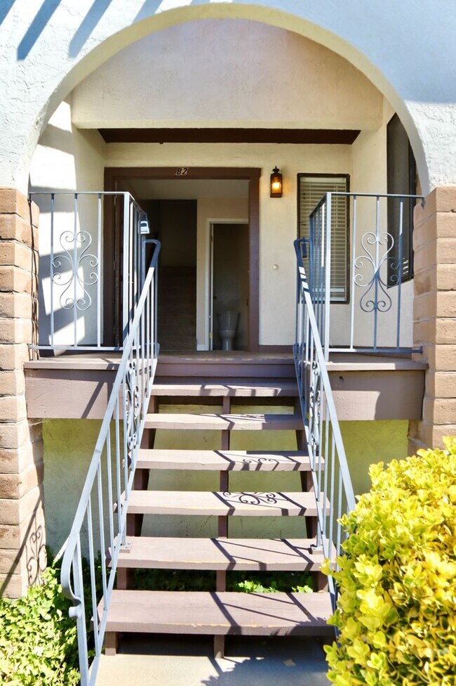 Foto del edificio - Charming 2-bedroom condo - Mission San Jos...