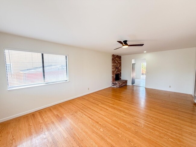 Building Photo - Floresta Gardens San Leandro Ranch Home