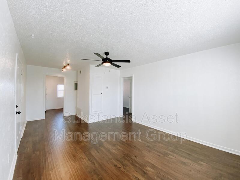 Photo - 1722 N Lindsay Ave - 5