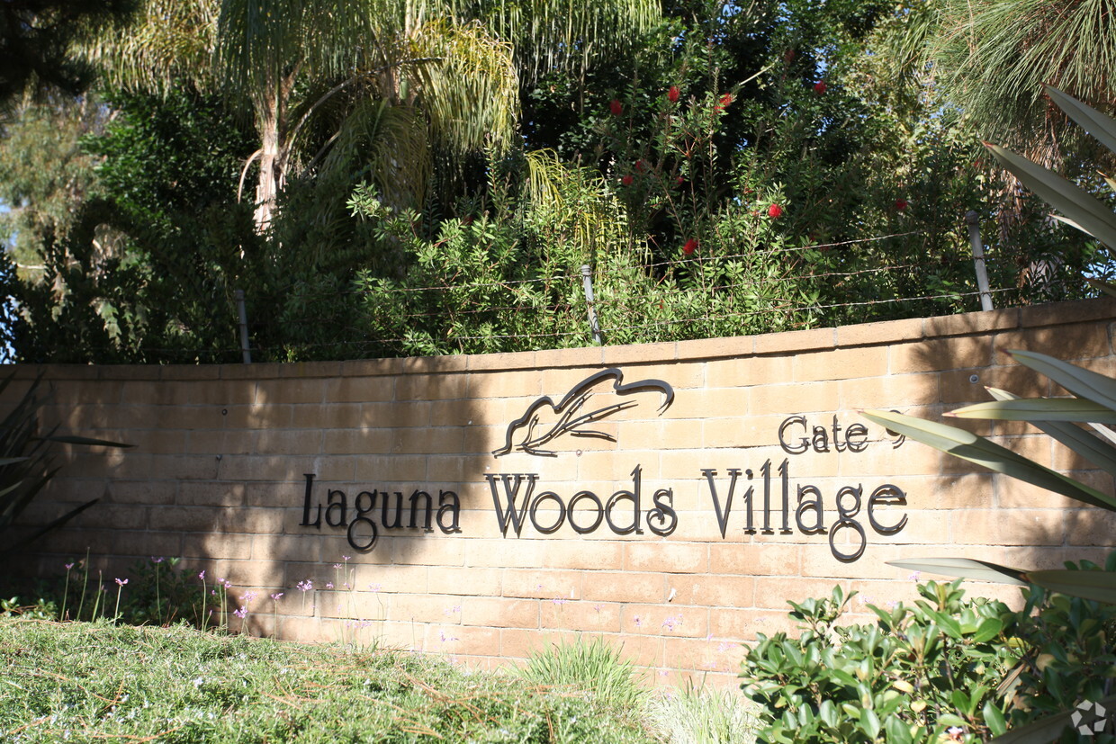 Foto del edificio - Laguna Woods Village