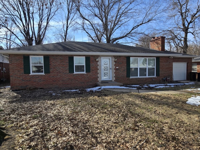 Building Photo - 6100 W Washington St