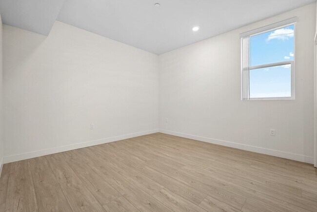 Interior Photo - Elle at Westchester