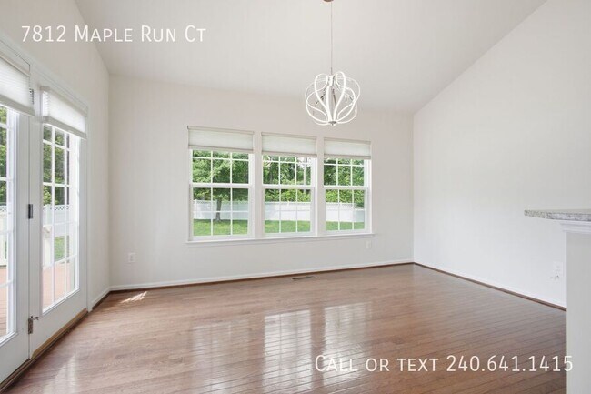 Foto del edificio - 7812 Maple Run Ct