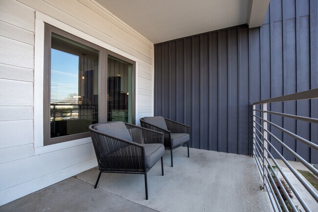 Foto del edificio - 4361 S Congress Ave