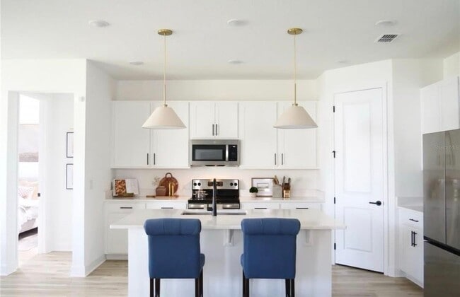 Building Photo - 10337 Church Hammock Rd