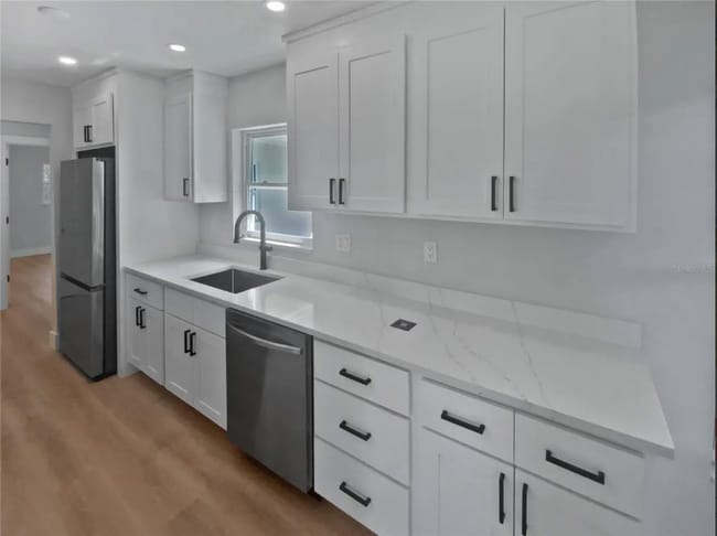 Building Photo - 7812 N 53rd St