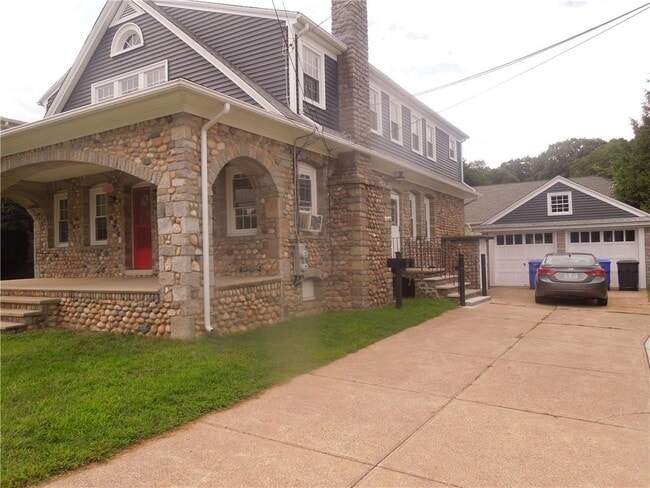 Building Photo - 34 Bellevue Ave