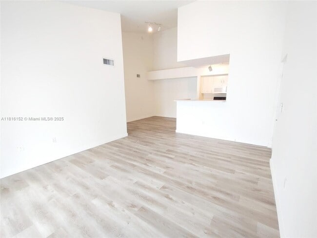 Building Photo - 711 SW 111th Way