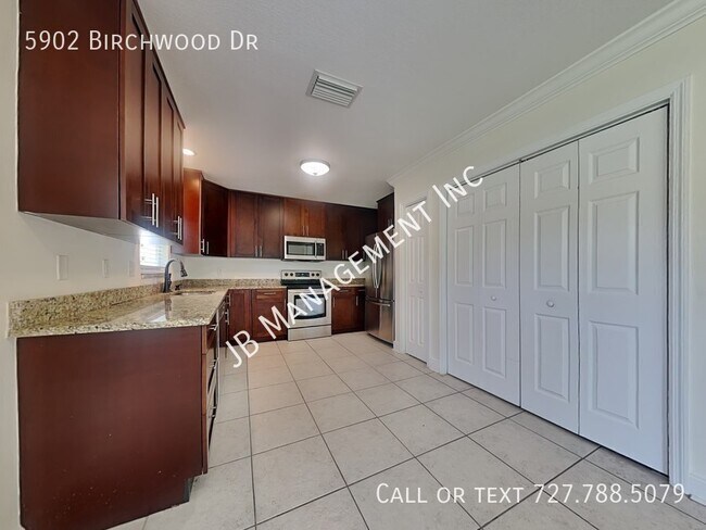 Building Photo - Available Now!! Beautiful 3-Bed/2-Bath