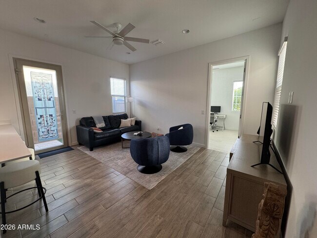 Foto del edificio - 2996 E Birdsong Ave