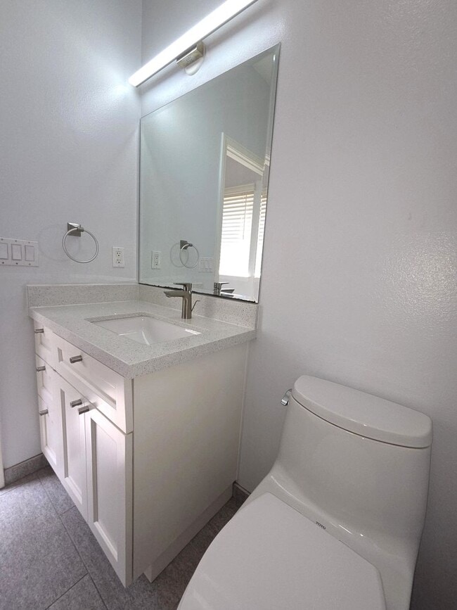 Building Photo - Gorgeous Upgraded Sabre Springs Home