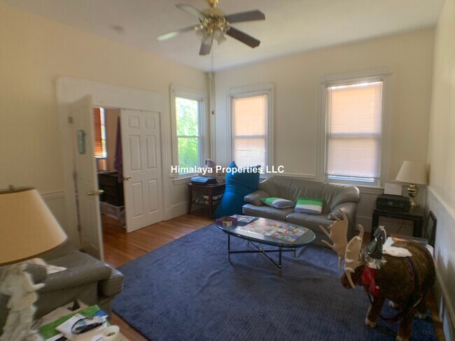 Building Photo - 29 Capen St