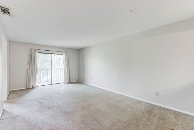Building Photo - 2955 Dove Haven Court Apt #G, Charleston, ...