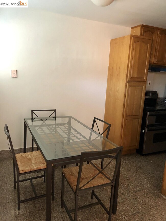 Foto del edificio - 5205 Colusa Ave