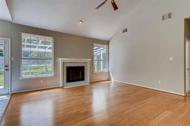 Building Photo - 9132 Fainwood Ln