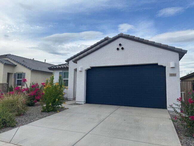 Building Photo - SINGLE LEVEL HOME IN MIDDLE VISTA