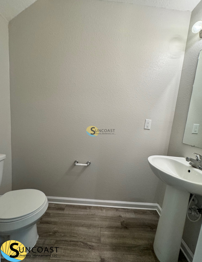 Foto del edificio - 3BR/2.5BA Townhome for Rent & Get $200 Ama...