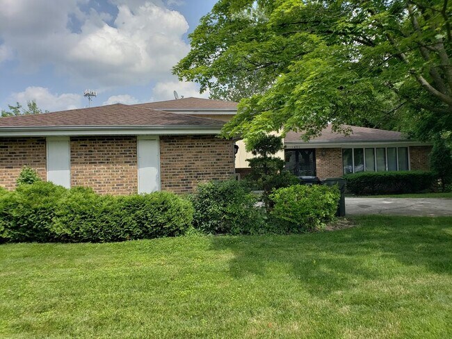 Building Photo - 1431 Little Moose Ln