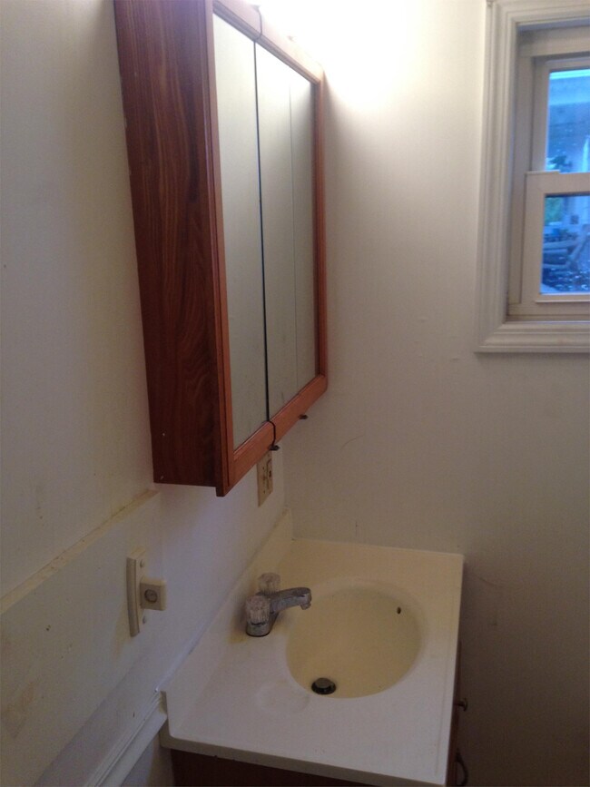 218 S Mellon Ave, Donora, PA 15033 House Rental in Donora, PA