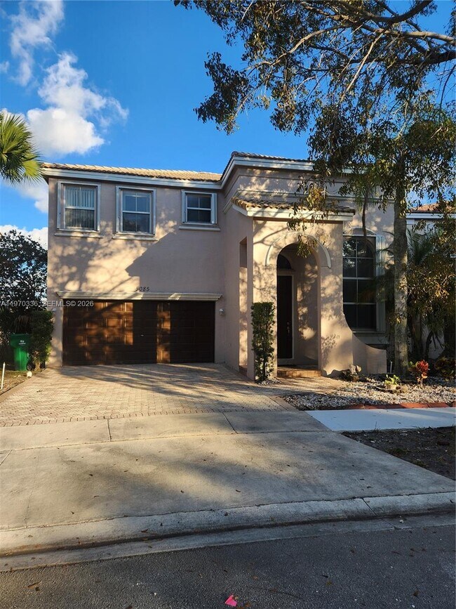 Foto del edificio - 5085 SW 155th Ave