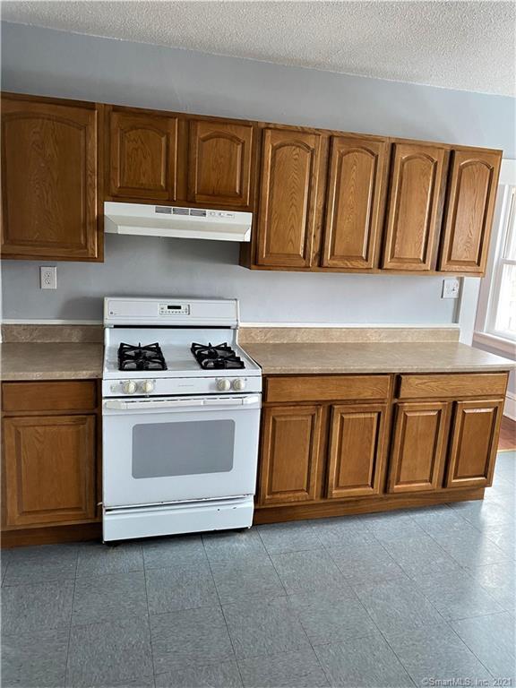 Kitchen - 149 Glen St