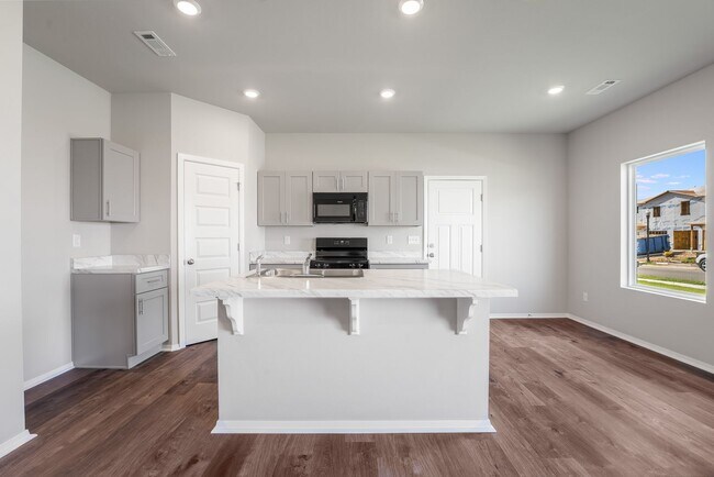 Foto del edificio - Modern Living in Bentonville: 3 Bed, 2.5 B...
